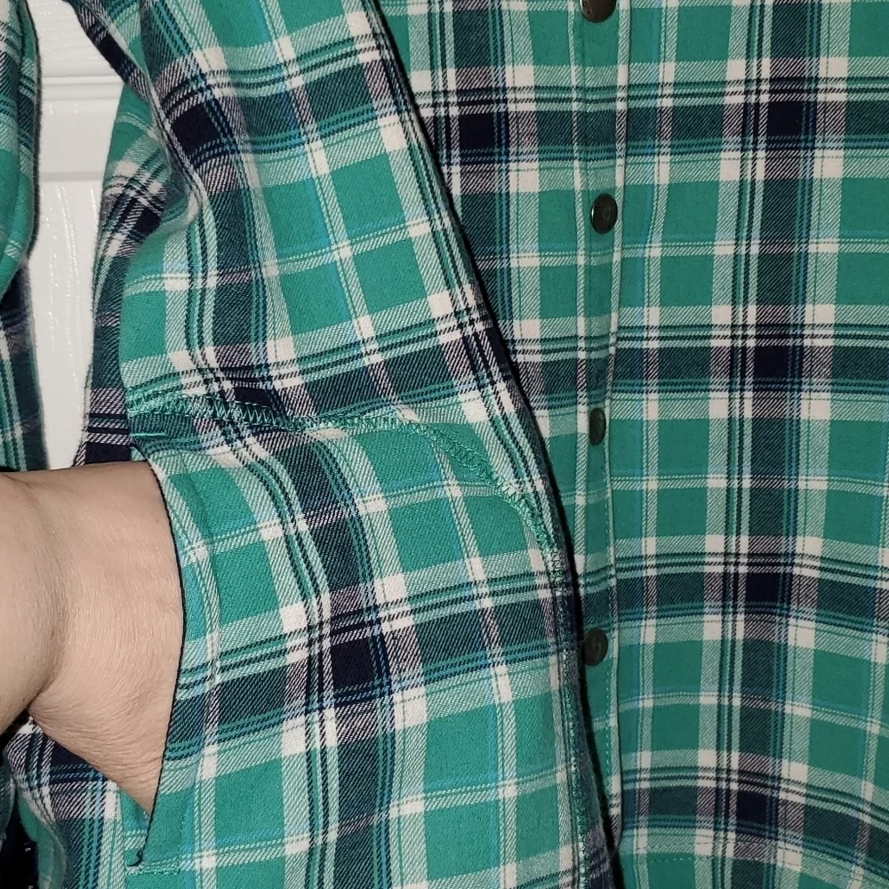 ORVIS Plaid Button-Up Shacket Size XL - Picture 4 of 6